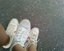 The shoe swopping pair(: